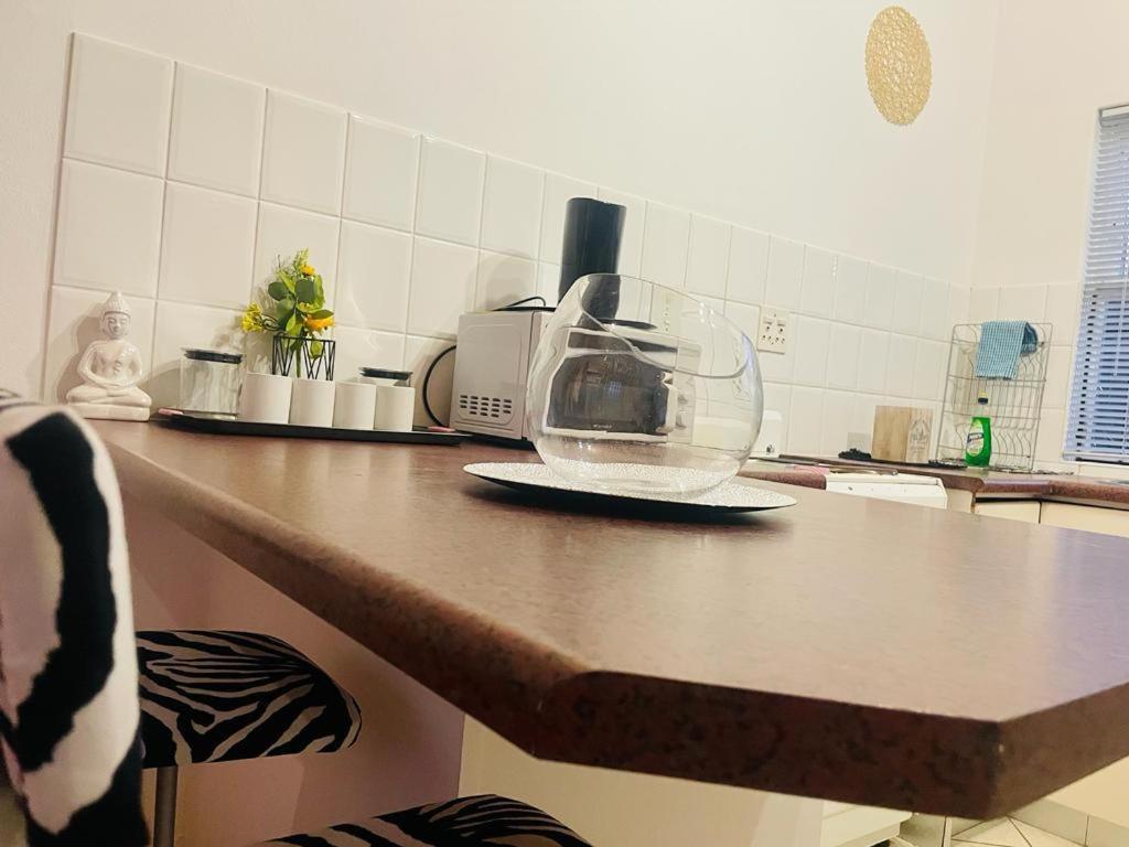 Coastwave Guest House Walvisbaai Buitenkant foto