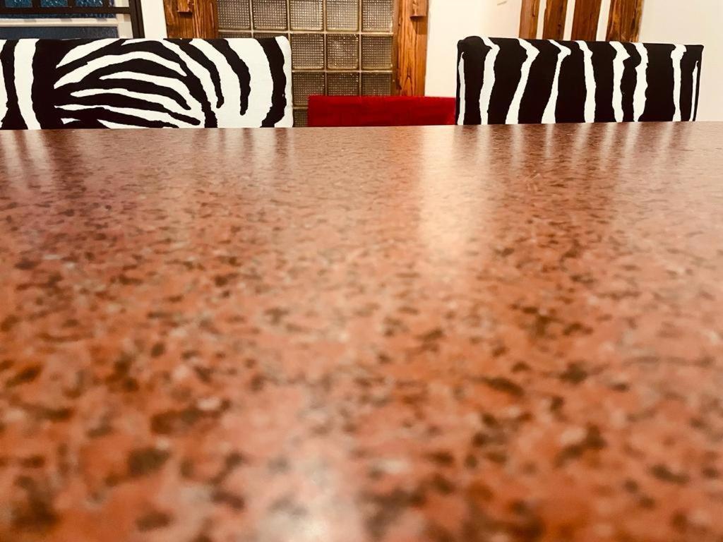Coastwave Guest House Walvisbaai Buitenkant foto