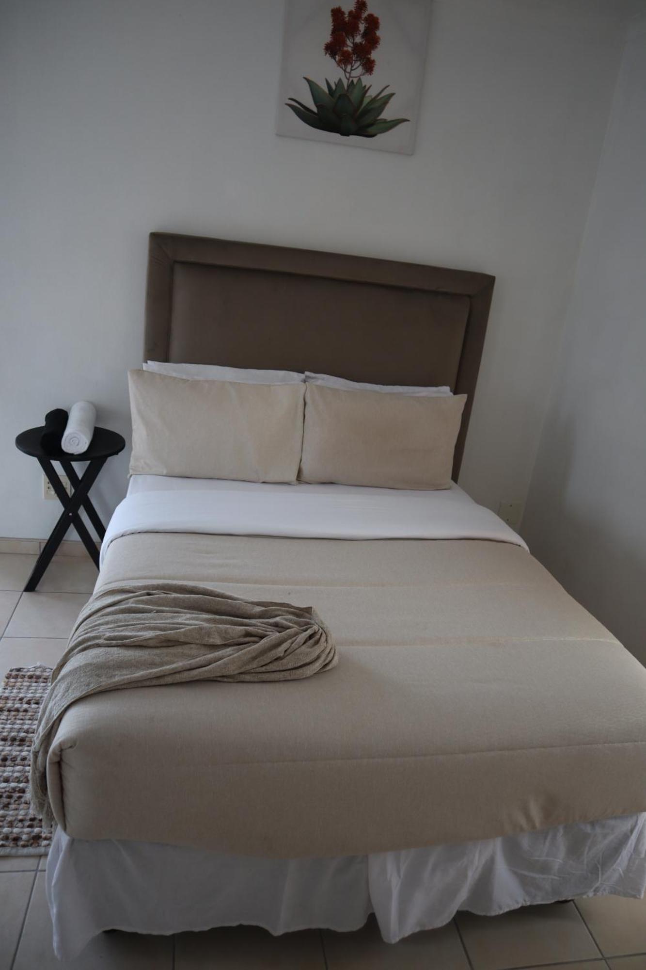 Coastwave Guest House Walvisbaai Buitenkant foto